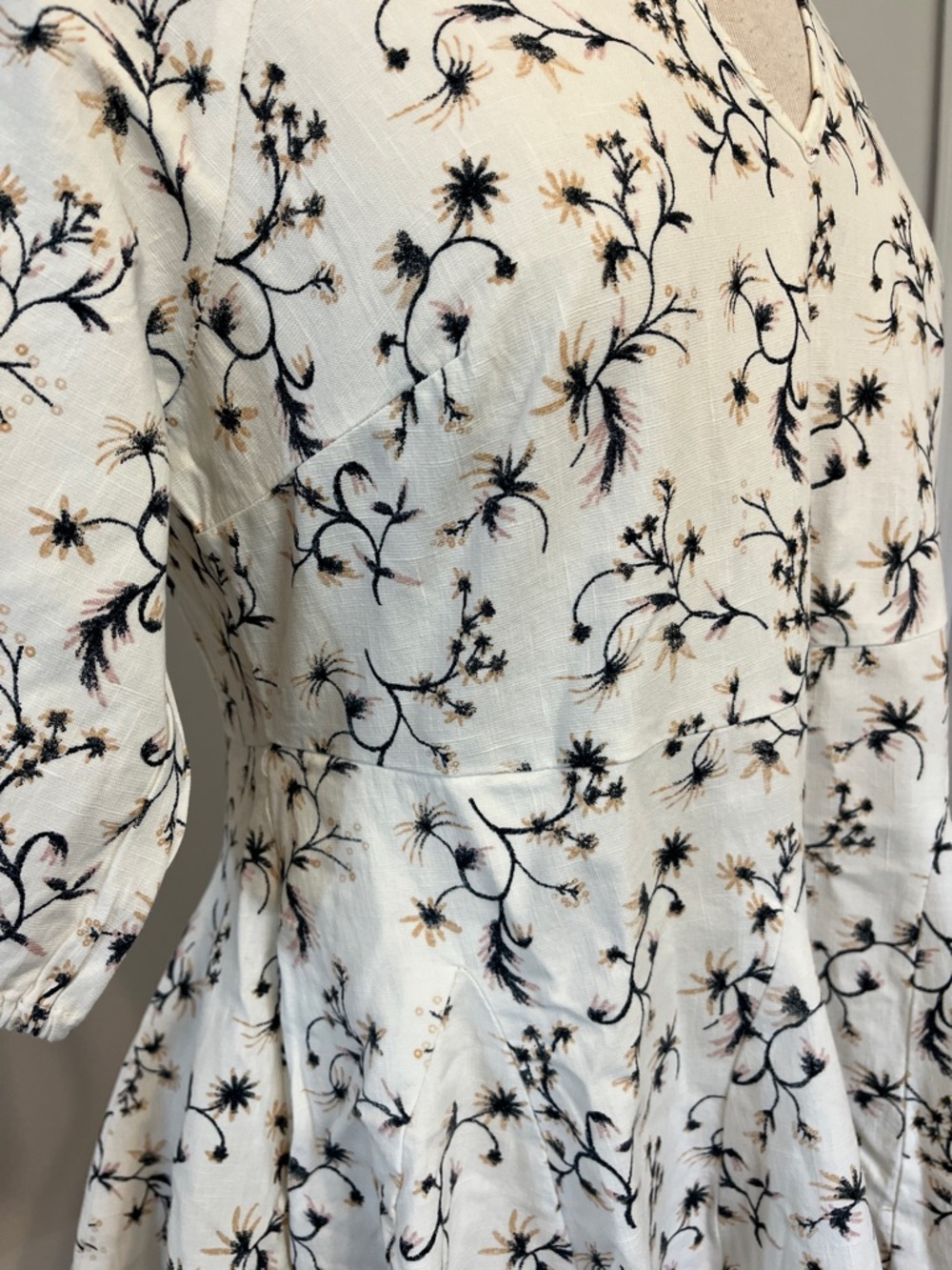 Universal Thread White Floral Spring Summer Mini Dress with POCKETS!!! Sz Small - Picture 6 of 12
